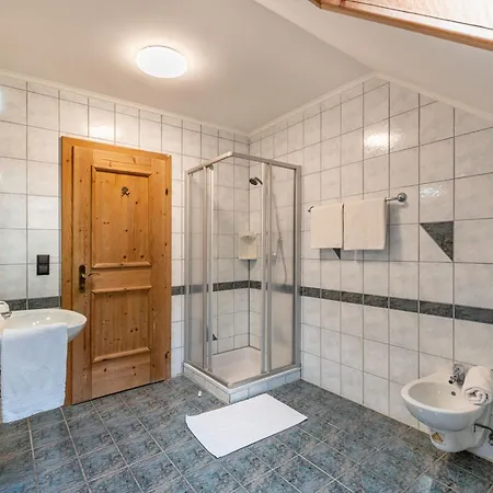 Herzele By Interhome Apartment Arriach